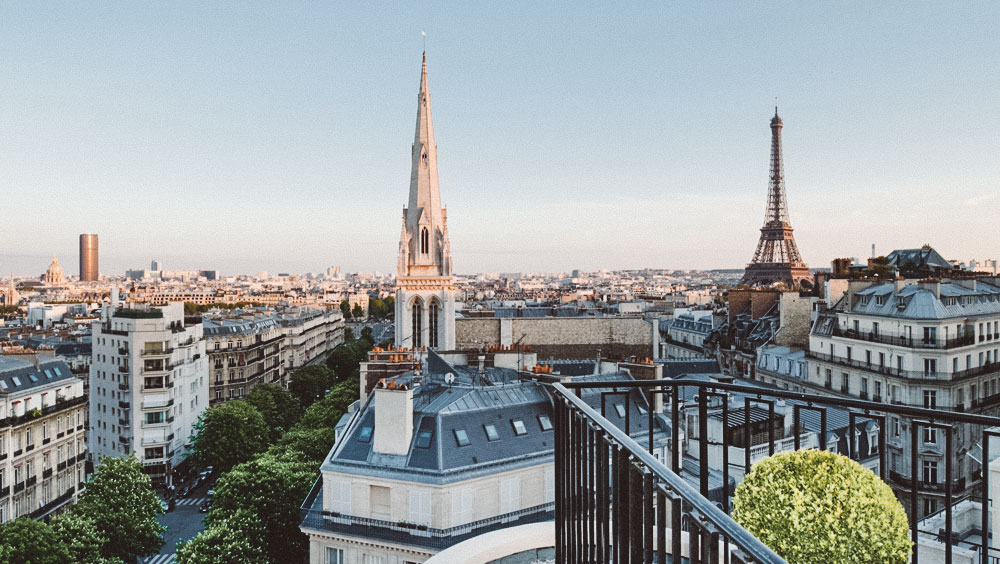 Luxury Experiences | Four Seasons Hotel George V Penthouse, 360-degree views Paris