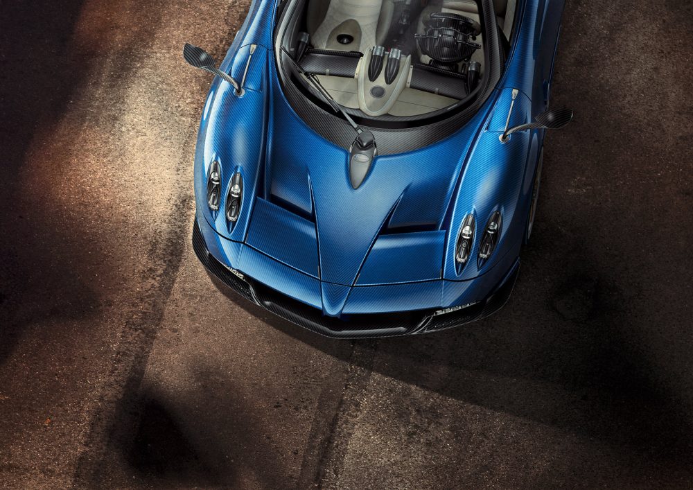 Pagani Huayra Roadster: The first Roadster lighter than the Coupe