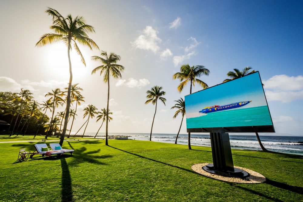C SEED 201 — The world’s largest outdoor TV