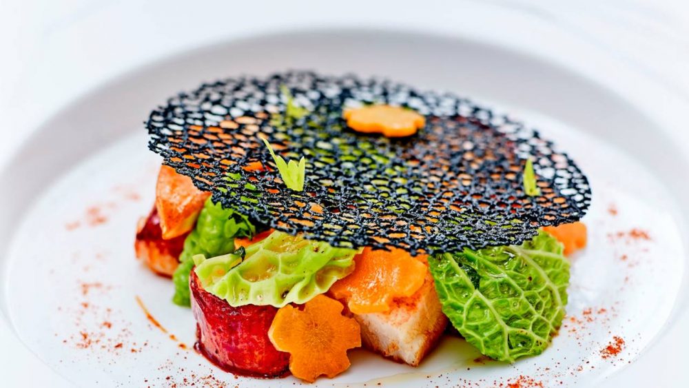 Le Cinq restaurant, unrivalled French cuisine at the Four Seasons Hotel George V, Paris