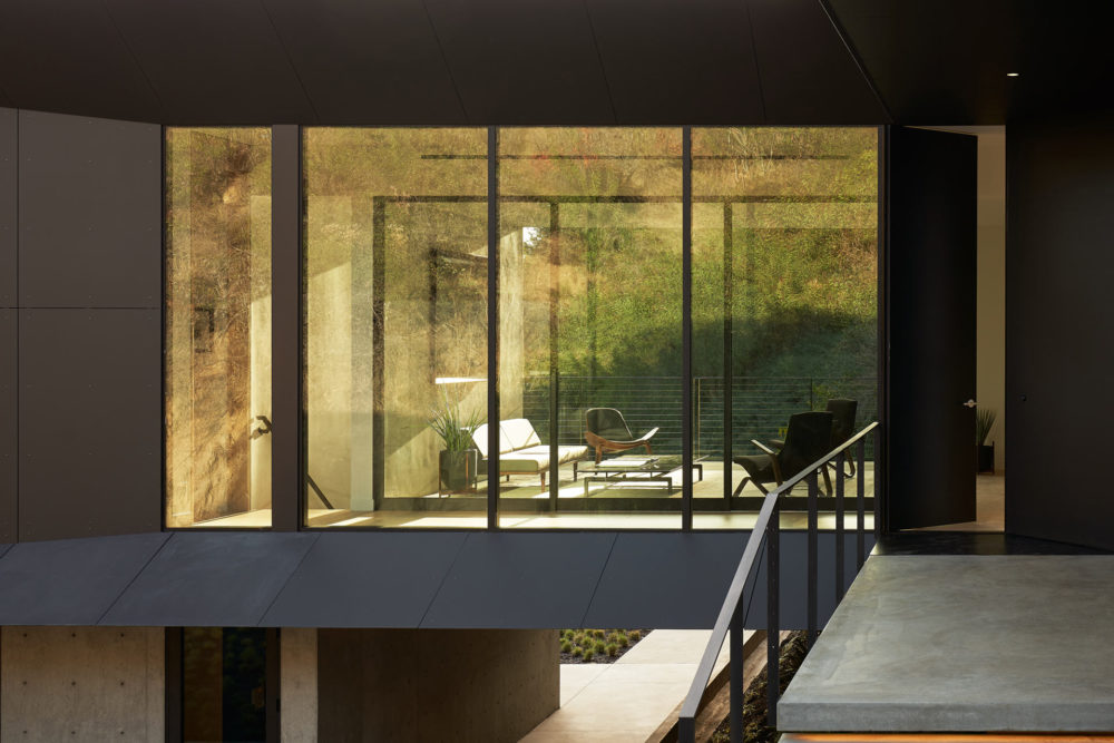 A look at the LR2 Residence, Pasadena, California by Montalba Architects