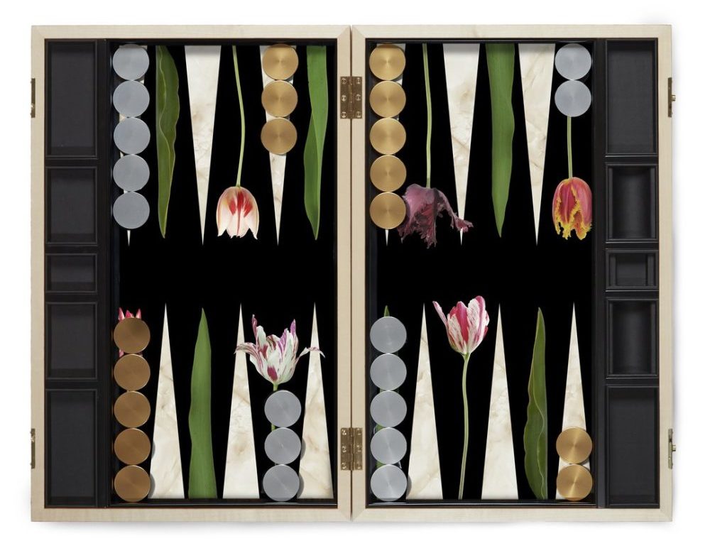 Alexandra Llewellyn’s enchanting Tulips backgammon board