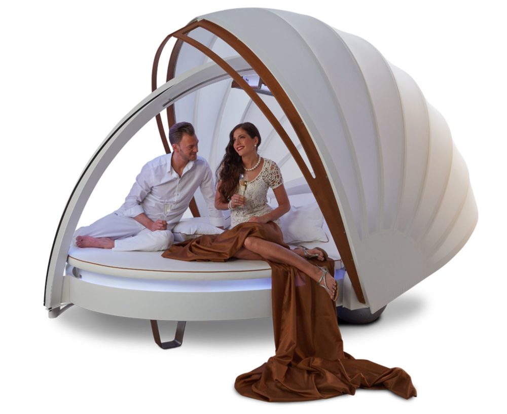 Delfin Wellness CocoOne, first-class cocooning lounge—a fantastic invitation to get some rest