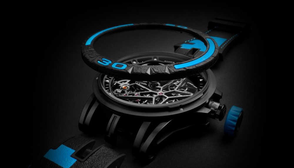 The Roger Dubuis Excalibur Spider Pirelli provides interchangeability in one click