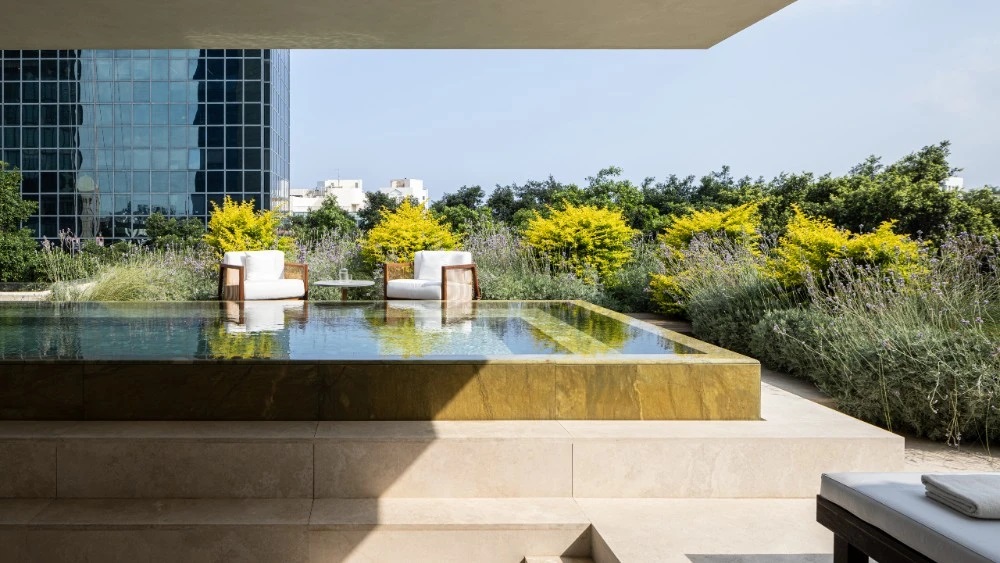 Discover the R48 Hotel and Garden Boutique Hotel in Rothschild, Tel Aviv