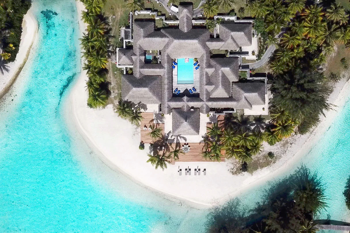 Paradise Redefined: The St. Regis Bora Bora Resort Experience