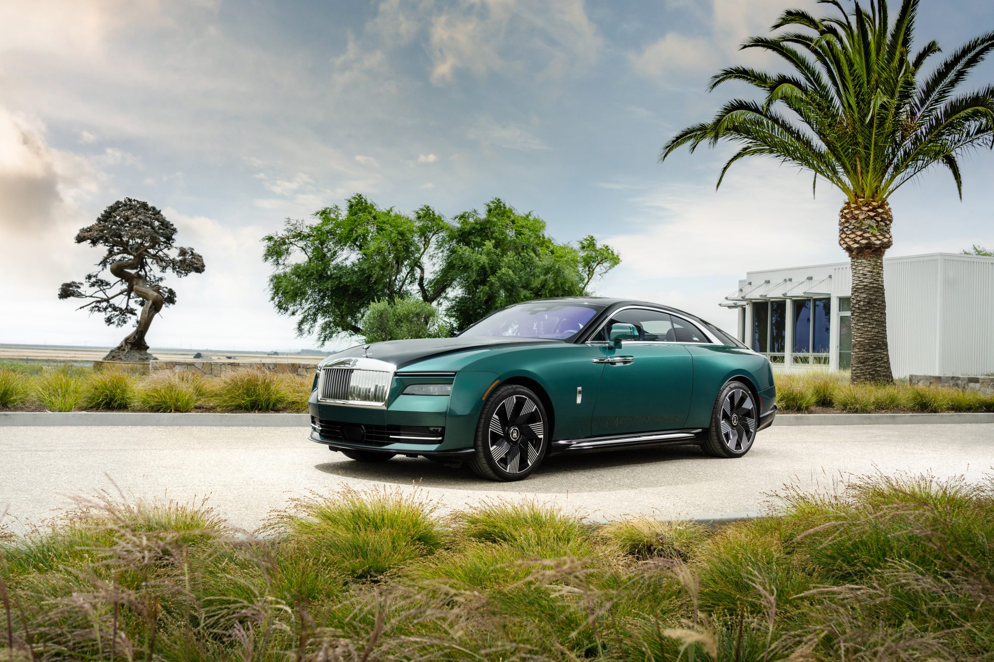 Rolls-Royce Spectre: The Rolls-Royce that changes everything