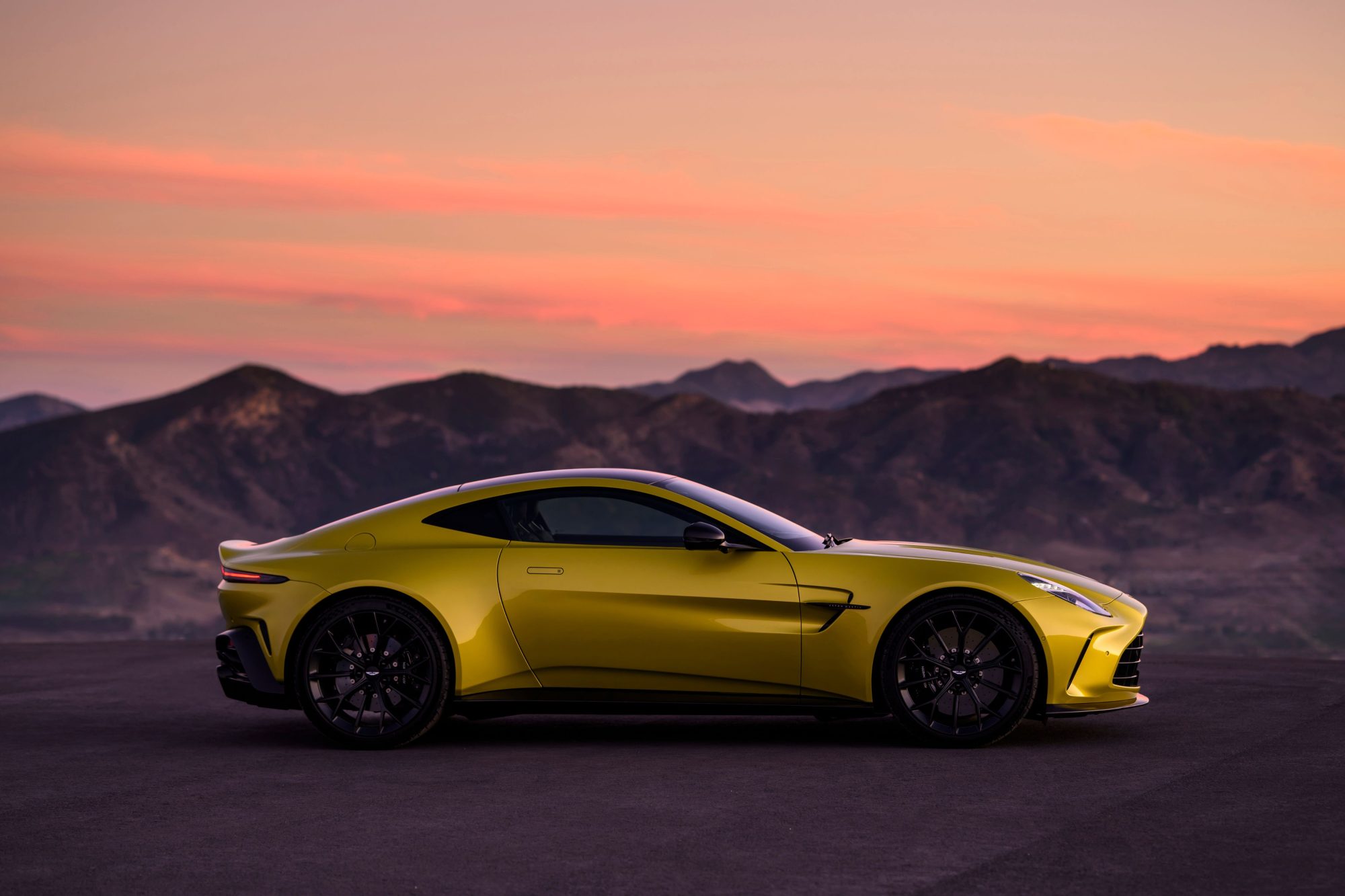 Aston Martin unveils a new Vantage road car