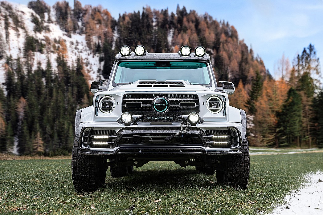 Exploring the frontier of luxury and off-road prowess with the Mansory Gronos 6×6