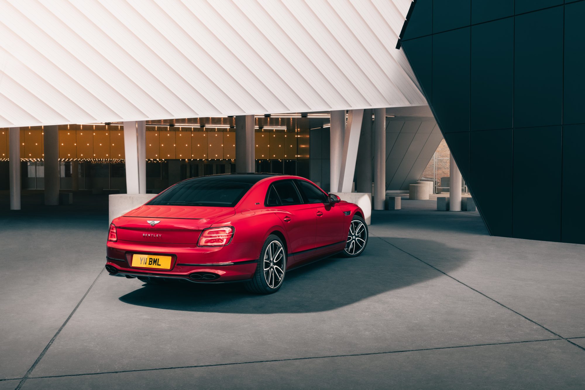 Bentley Mulliner’s ‘Edition 8’ is a luxurious farewell to the V8 era