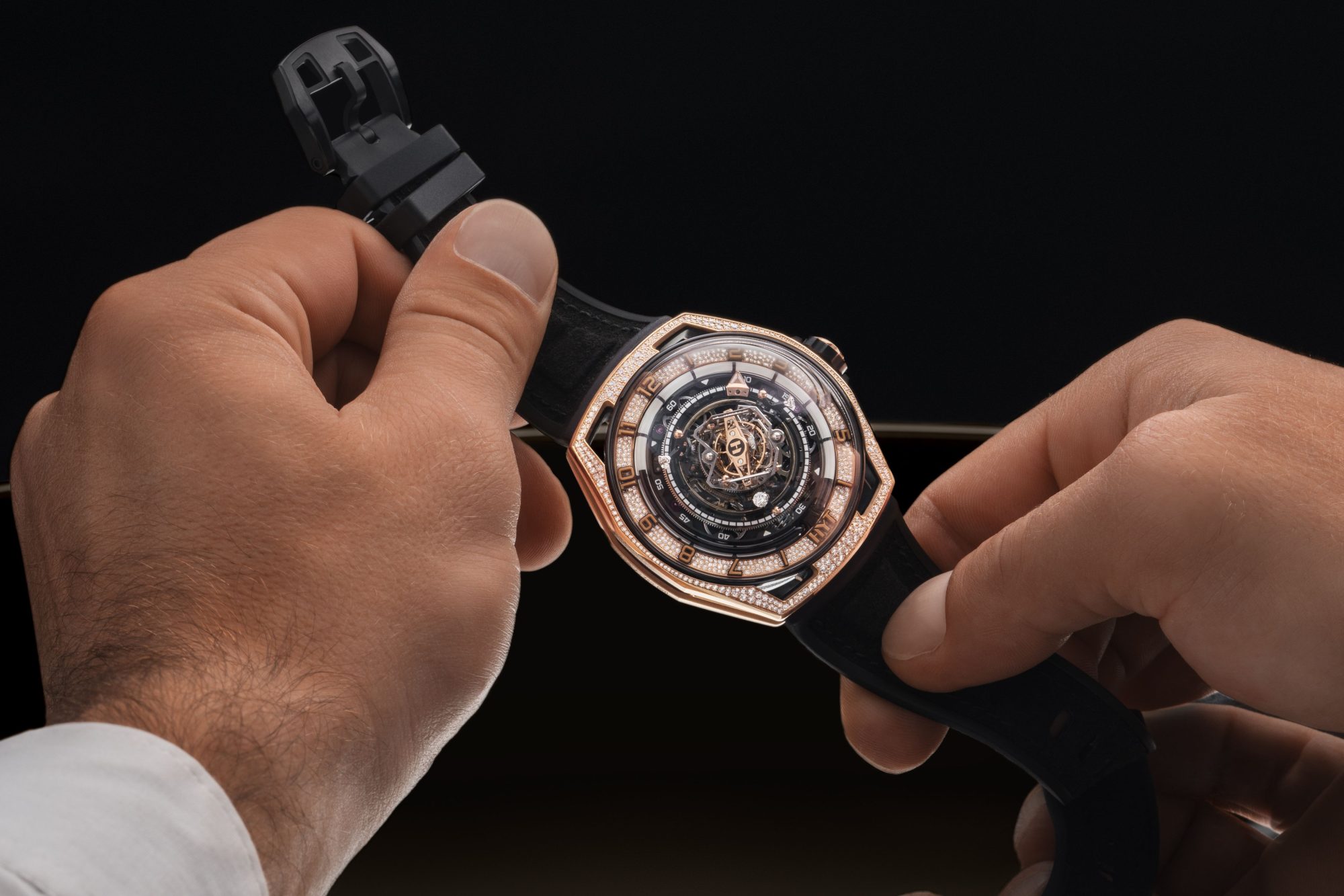 HYT Conical Tourbillon Infinity Diamonds