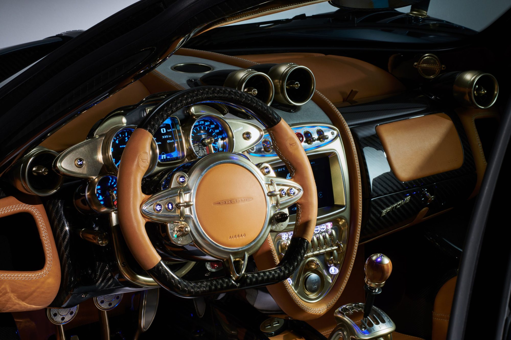 Pagani’s one-of-a-kind Huayra Epitome stuns with manual transmission