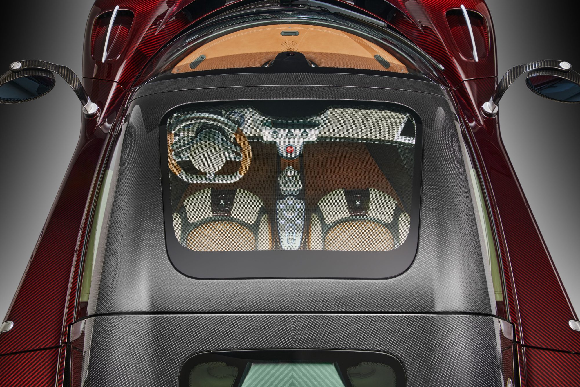 Pagani Utopia Roadster Debuts as an 852-HP Convertible with Manual Transmission