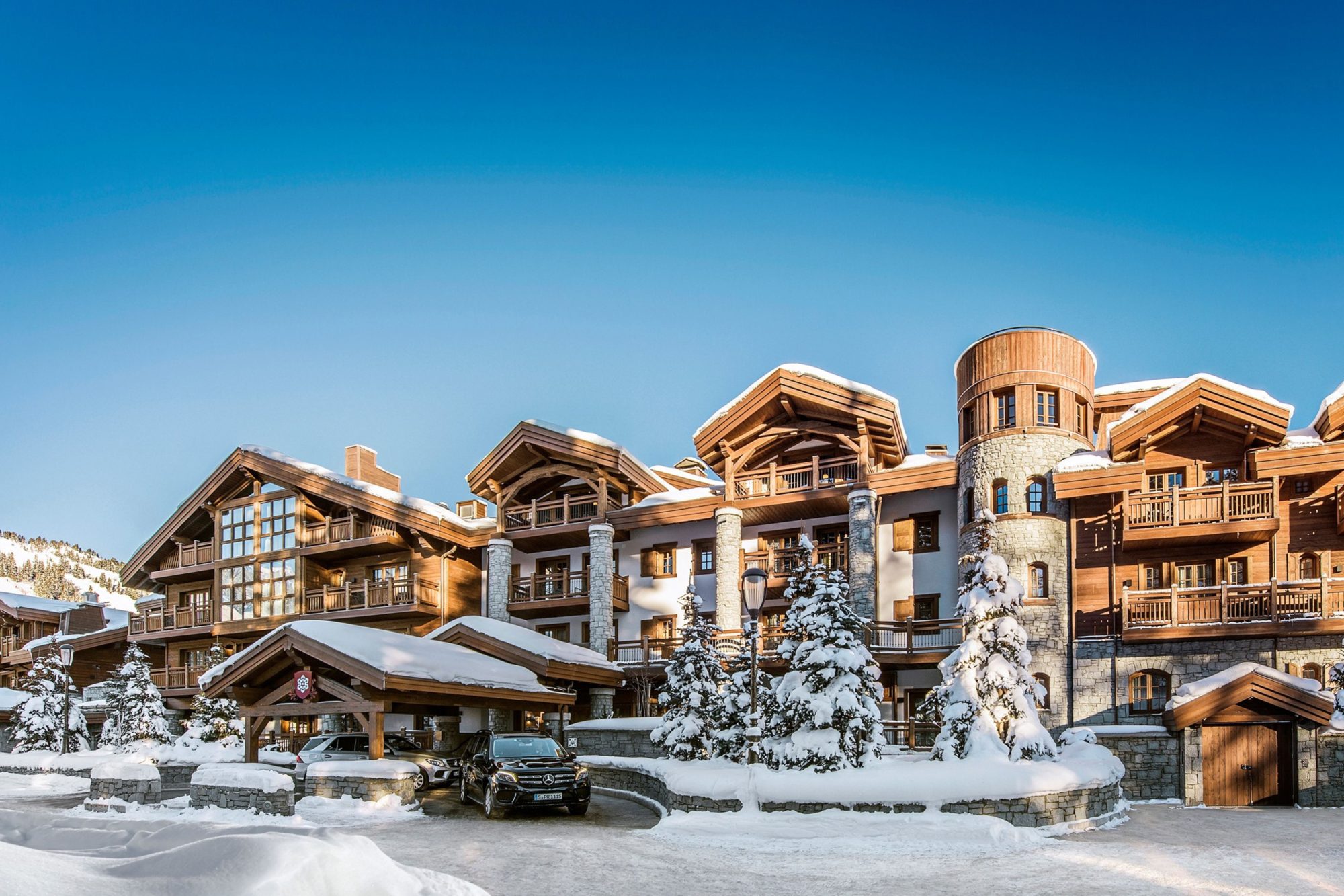 Experience alpine elegance at hotel L’Apogee, Courchevel’s ultimate ski hotel