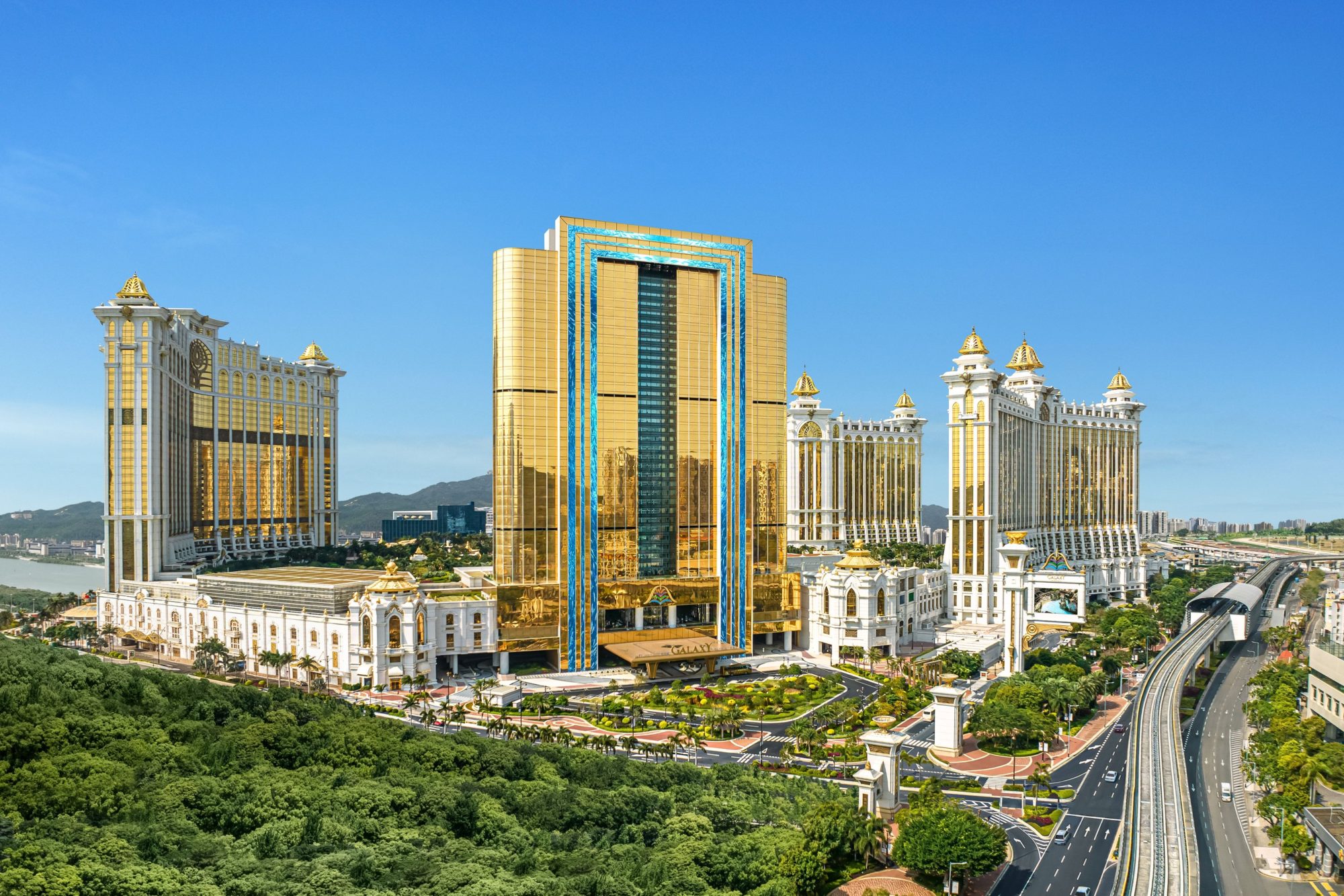 Raffles celebrates grand opening at Galaxy Macau