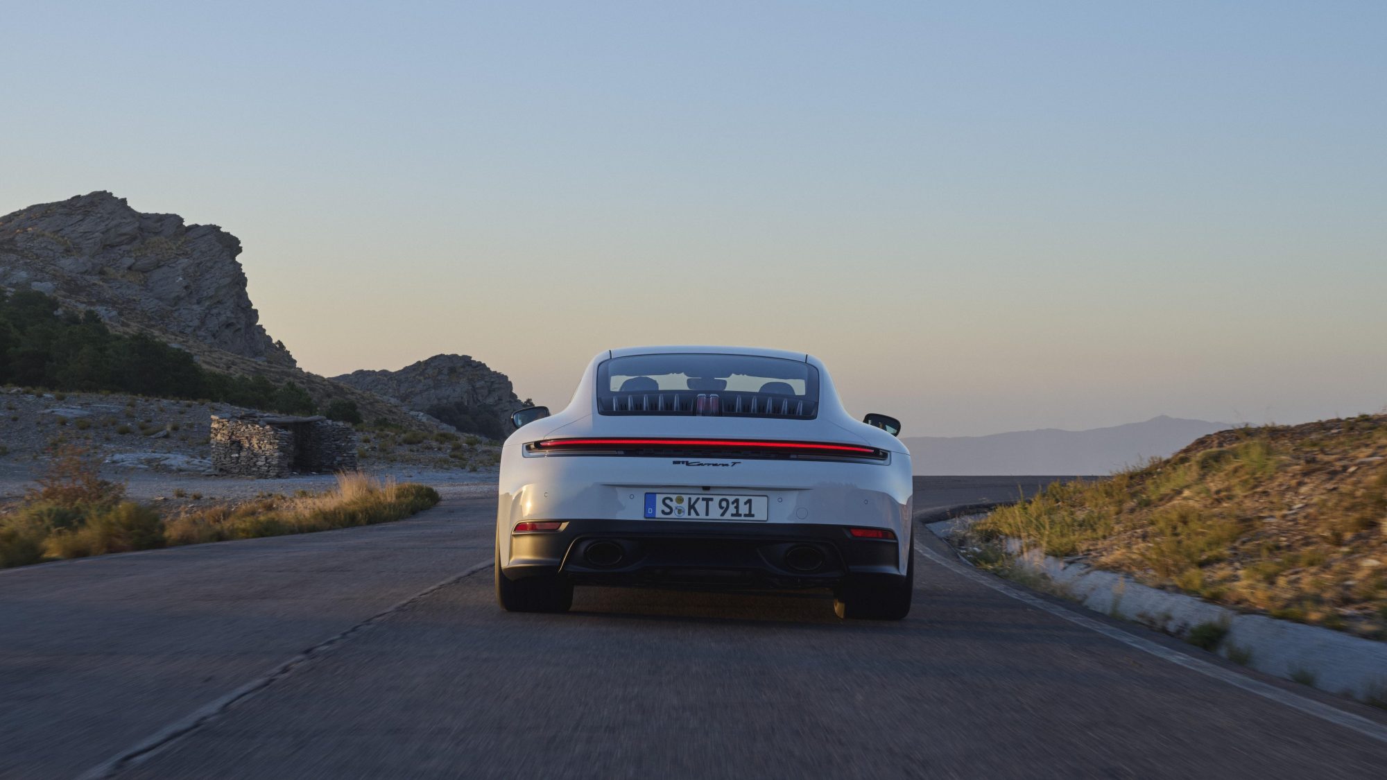 Porsche Unveils the Carrera T Cabriolet: A First in Sophisticated Open-Air Performance