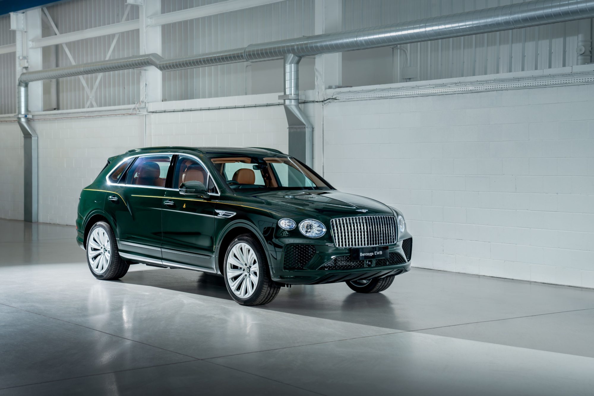 Four bespoke Bentayga EWB Azure models join The Peninsula Hong Kong