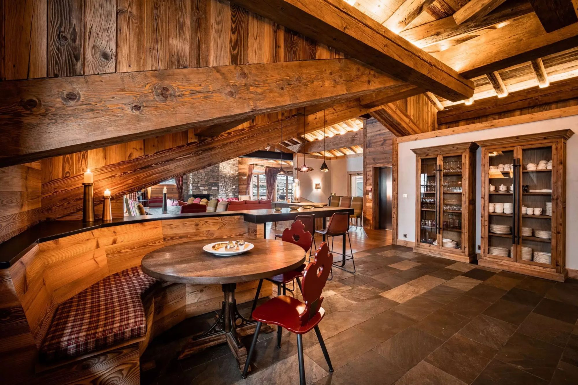 Escape to Chalet Chêne: A Haven of Luxury in Val d’Isère’s La Mourra