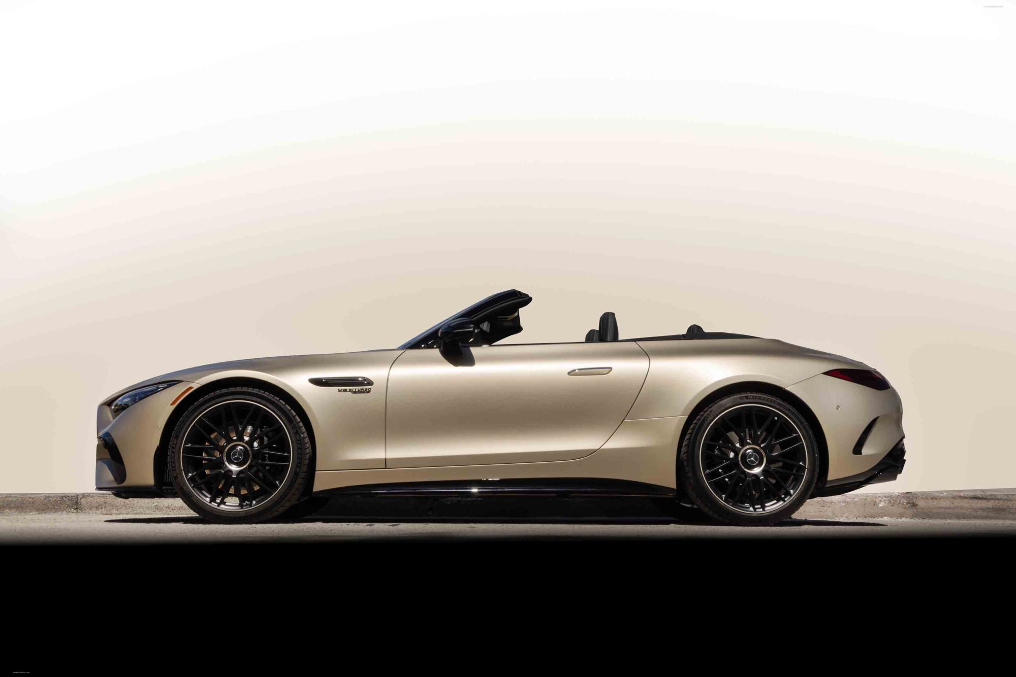 Mercedes-AMG SL 63 MANUFAKTUR Golden Coast: A Limited-Edition Masterpiece